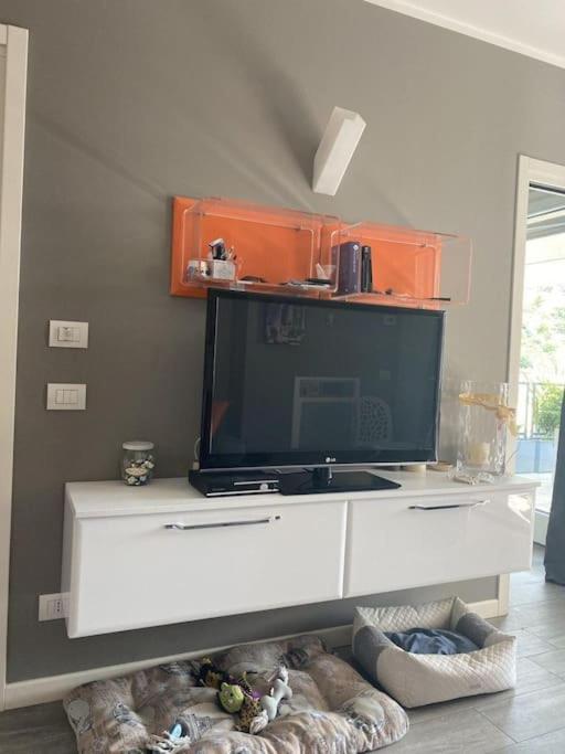 Appartamento Bersaglio Costa Volpino Zewnętrze zdjęcie